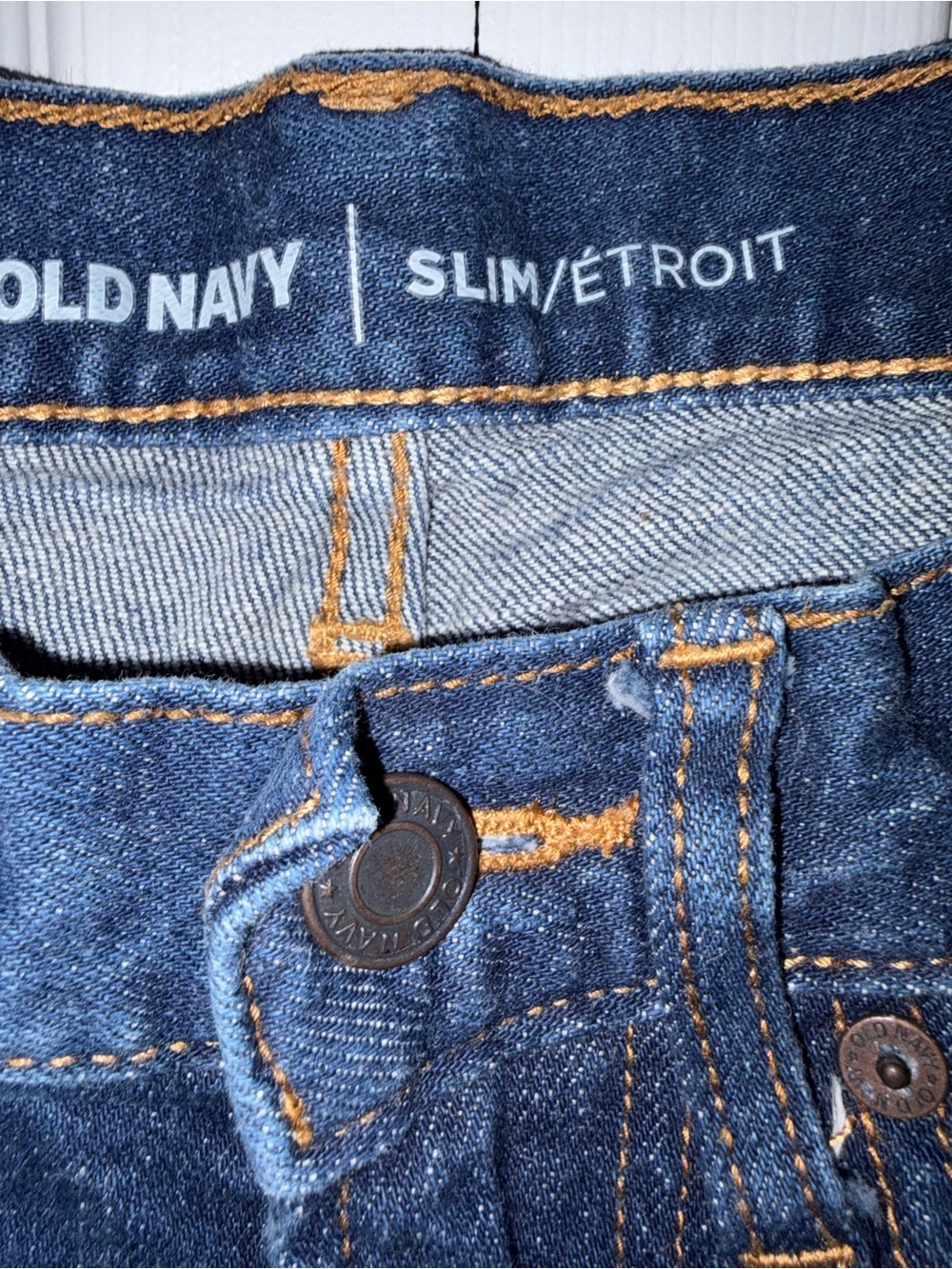 Old Navy Men’s Slim Fit Dark Wash Jeans 31x30 - Picture 2 of 4
